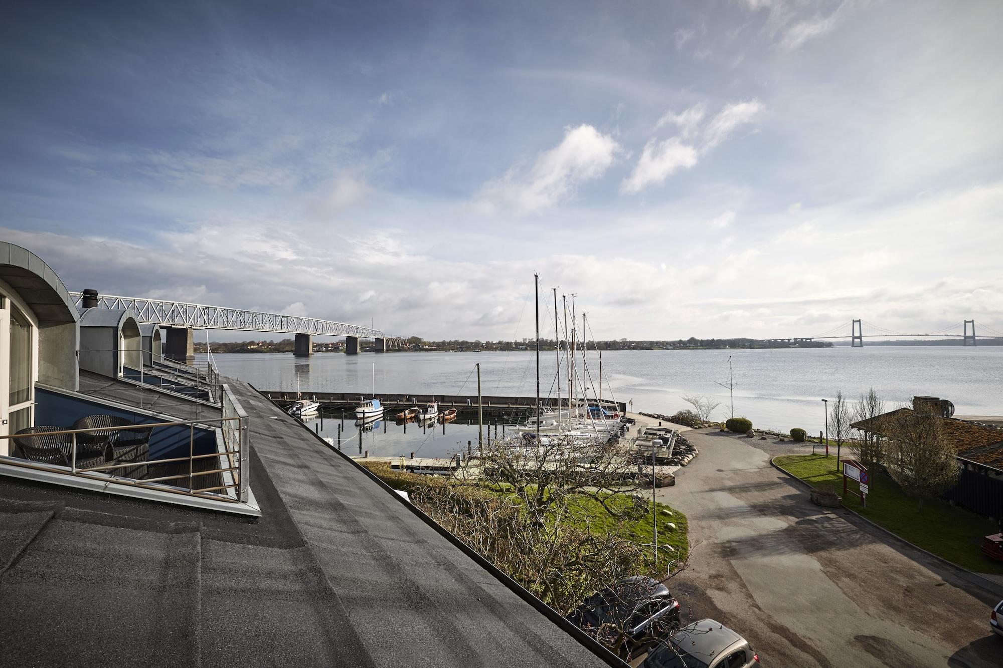 Hotel Comwell Kongebrogaarden Middelfart Zewnętrze zdjęcie